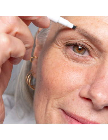 Feutre pour les cils et sourcils 0,8 gr + 3 pochoirs