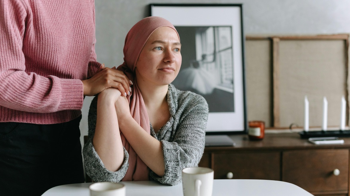 Qu'est-ce qu'une ménopause artificielle pendant un cancer ?